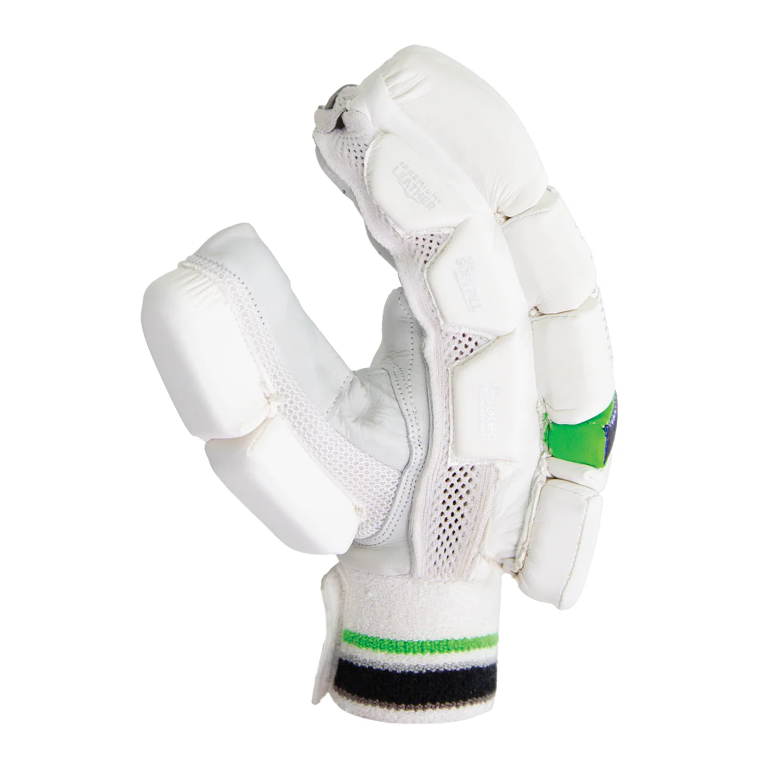 Aero V2 Batting Gloves - Image 4