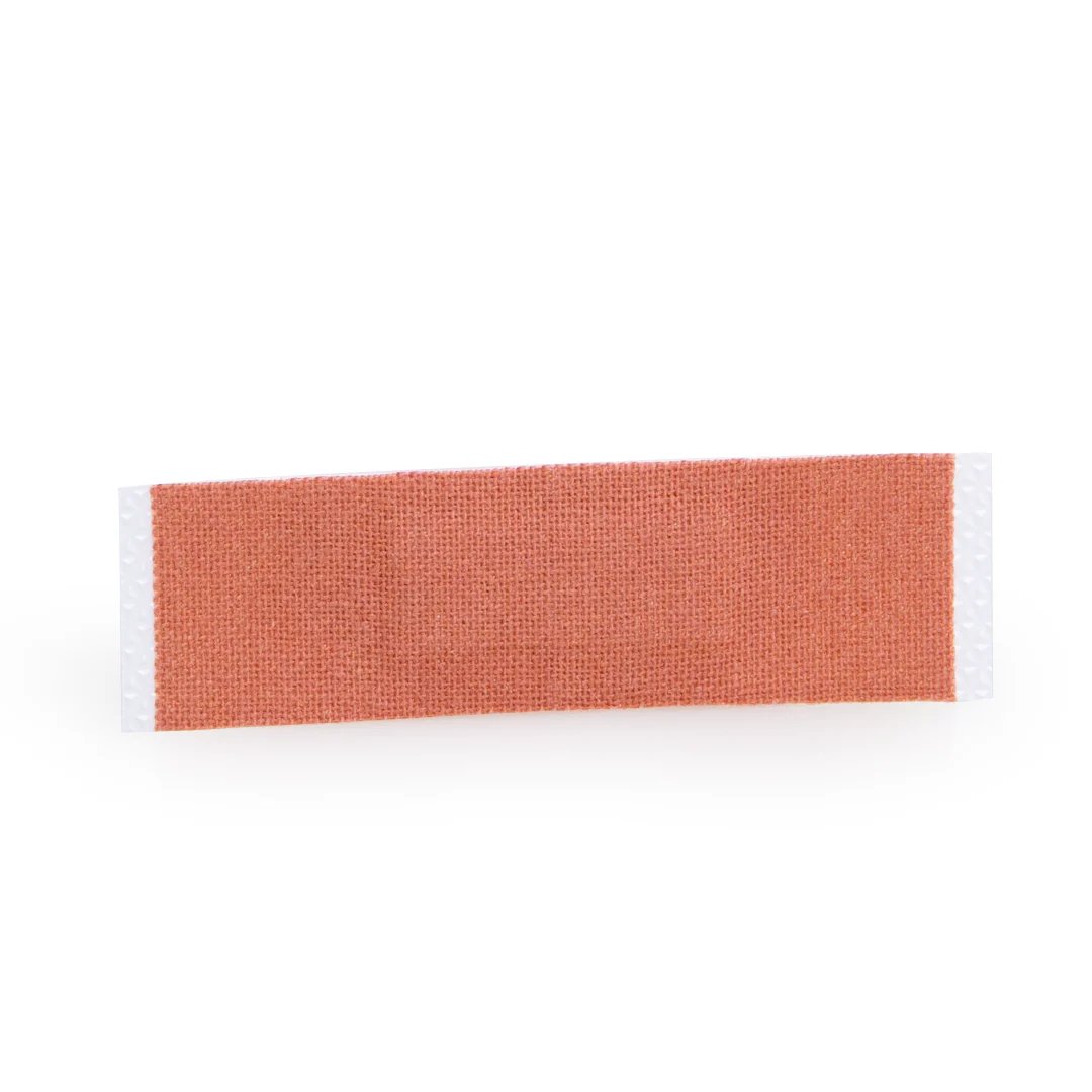 Coverplast Classic Fabric Bandaids - Image 3