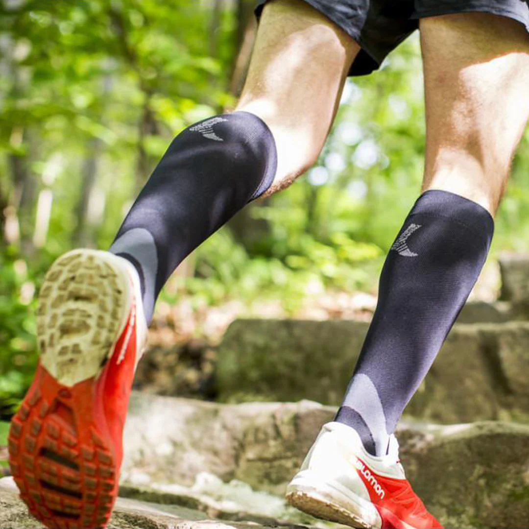 Mueller Graduated Compression Socks - Performance - Image 2