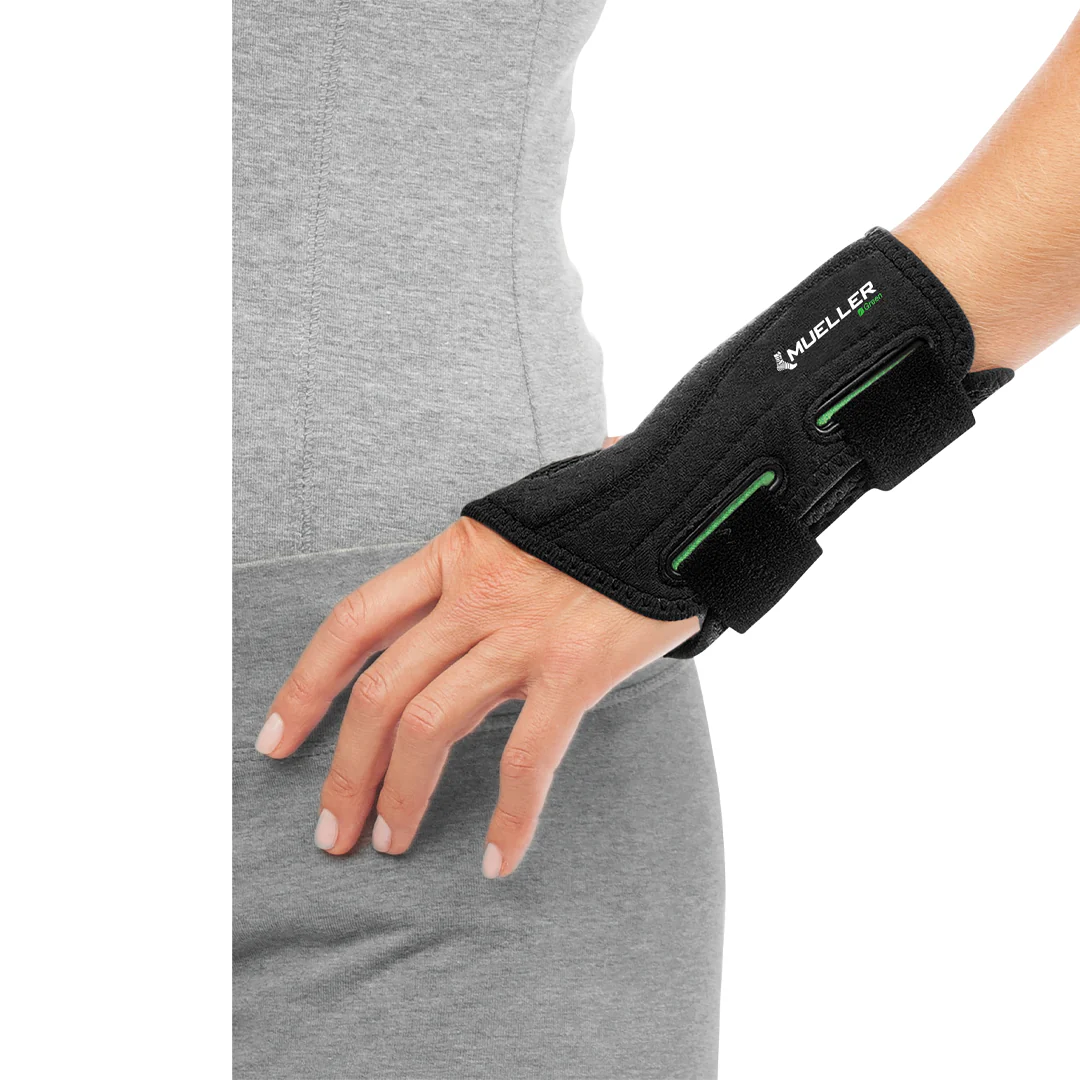 Mueller Green Fitted Wrist Brace - Image 4