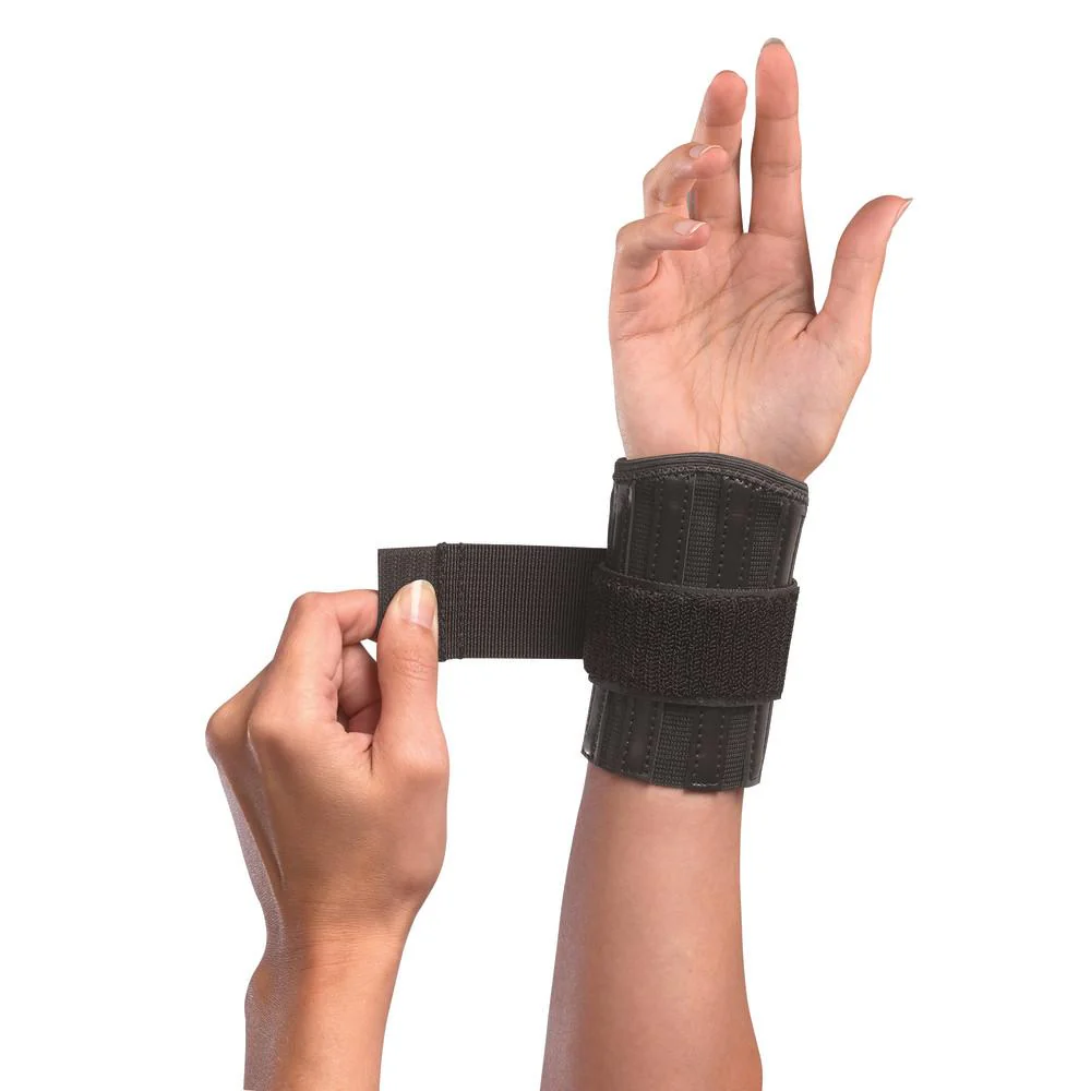 Mueller Wrist Brace - Image 2