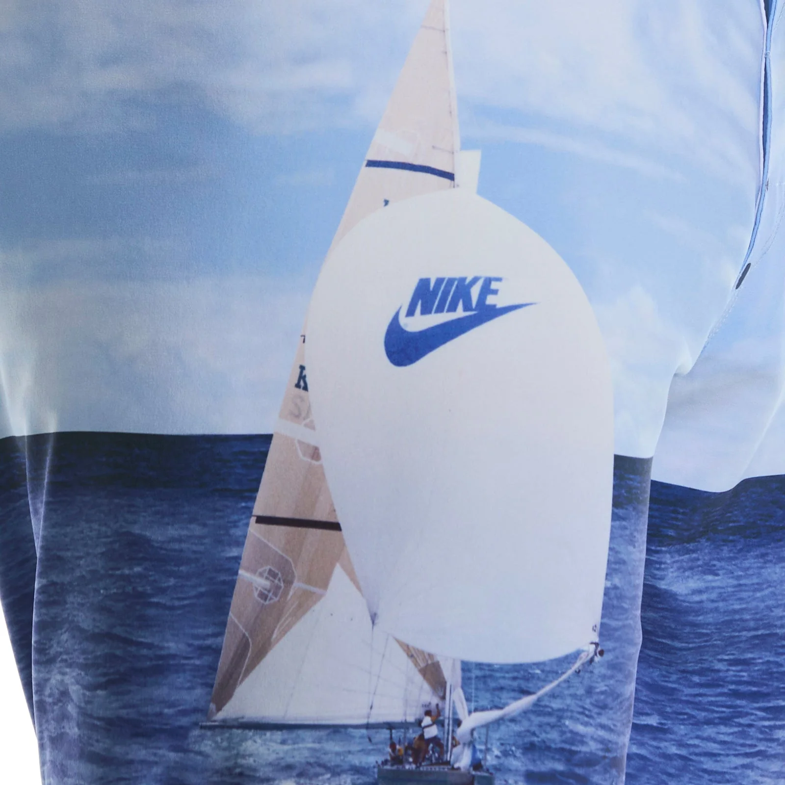 Nike Swim Men's Fadeaway Sailboat 9" Boardshorts - Image 7