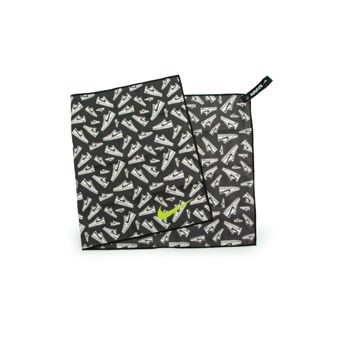 Nike Swim Quick Dry Swim Towel - Image 13