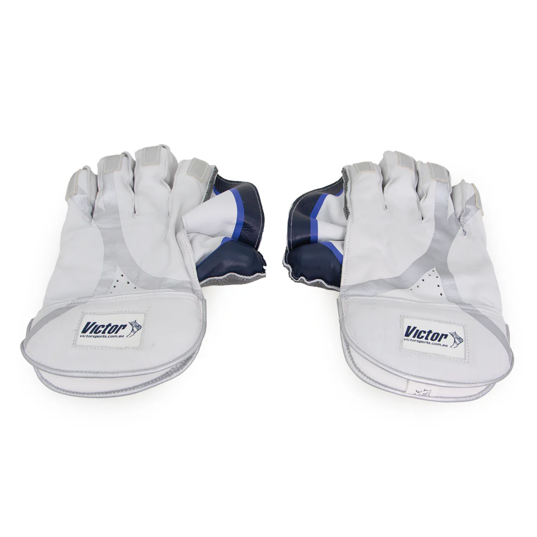 Victor Wicket Keeping Gloves - Image 2